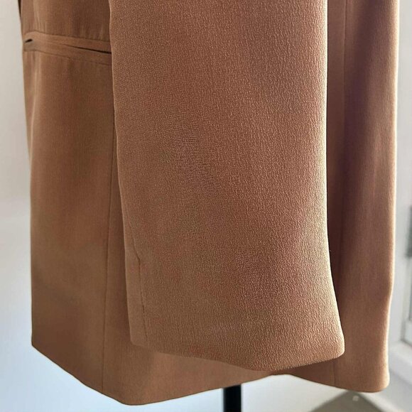 Stephanie Andrews Vintage Camel Pure Silk Blazer with Notched Lapel – US 12P - Picture 12 of 13